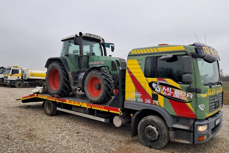 &Scaron;LEP POLJOPRIVREDNIH MA&Scaron;INA